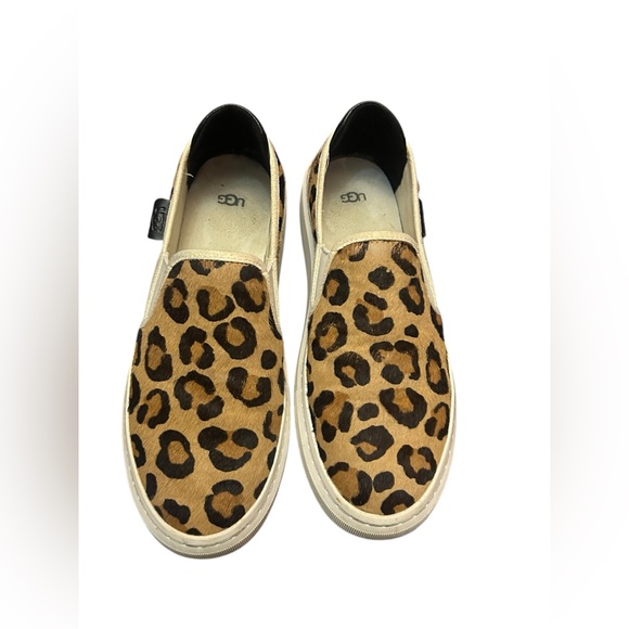 UGG Alameda Spotty Slip on Leopard Sneakers Size 9 - Picture 10 of 10